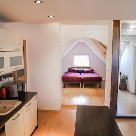 Lovely Apartment In City Center Of Jelenia Gora. Exterior foto