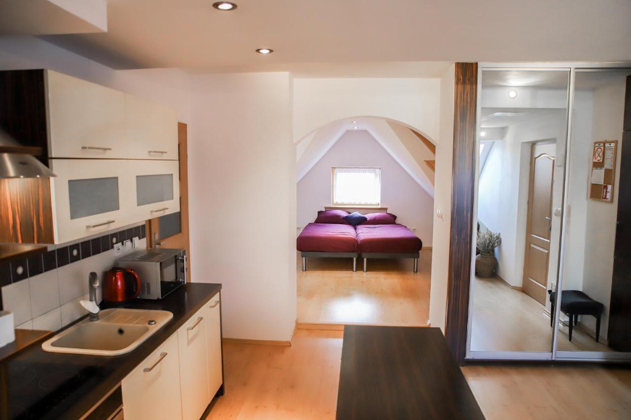 Lovely Apartment In City Center Of Jelenia Gora. Exterior foto