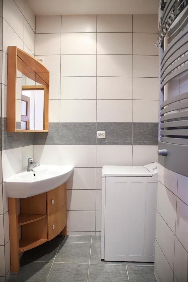 Lovely Apartment In City Center Of Jelenia Gora. Exterior foto